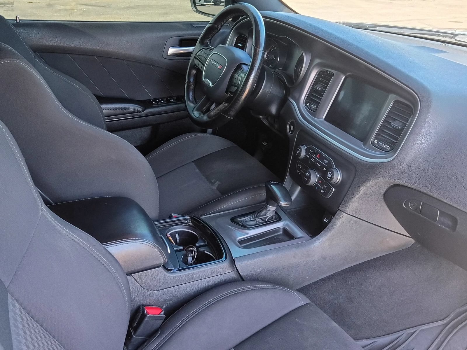 Used 2019 Dodge Charger R/T w/ Blacktop Package RWD image 25