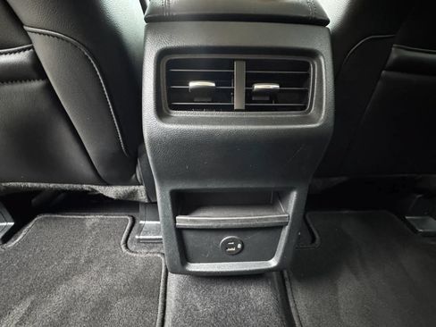 Used 2021 Ford Edge SEL AWD/4WD image 15