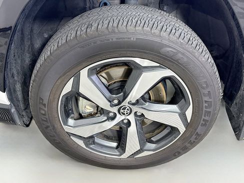 Used 2023 Toyota RAV4 SE w/ Weather & Moonroof Package AWD/4WD image 32