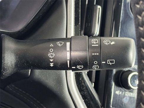 Used 2024 Subaru Outback Premium image 24