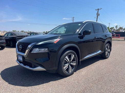Certified 2023 Nissan Rogue Platinum FWD image 3