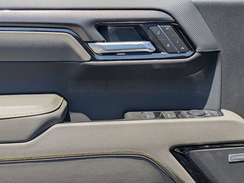 New 2026 Chevrolet Silverado 1500 ZR2 w/ LPO, Dark Essentials Package AWD/4WD image 18