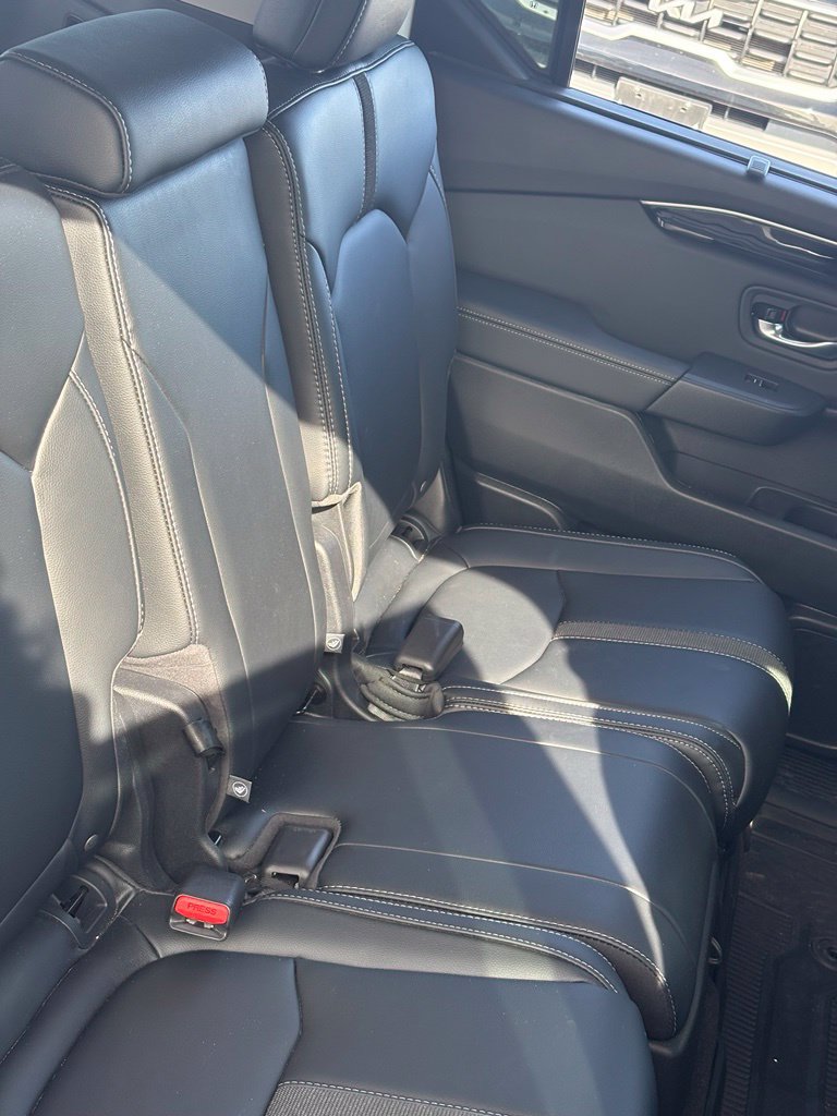 Used 2025 Honda Pilot EX-L image 15