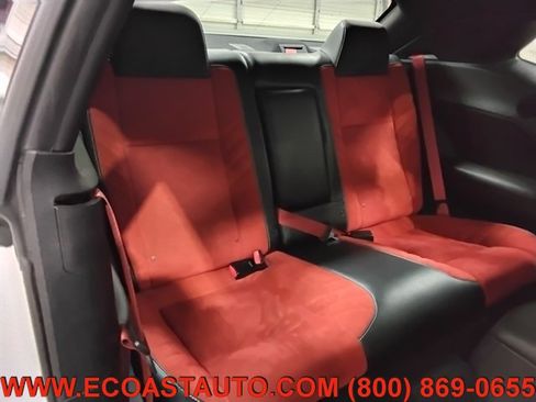 Used 2015 Dodge Challenger SRT w/ Technology Group RWD image 15