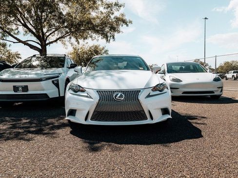 Used 2015 Lexus IS 250 w/ F-Sport Package RWD image 2