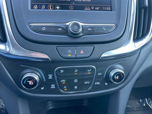 Used 2024 Chevrolet Equinox LT AWD/4WD image 11