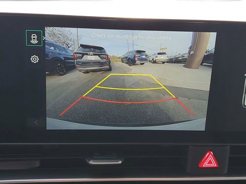 New 2026 Kia Carnival image 16