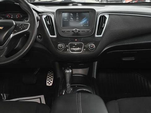 Used 2016 Chevrolet Malibu LT FWD image 21