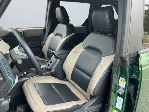 Used 2024 Ford Bronco Wildtrak image 10