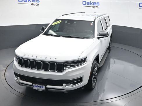 Used 2024 Jeep Wagoneer L Series II w/ Flexible Seating Group image 51