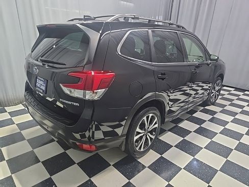 Used 2023 Subaru Forester Limited image 9