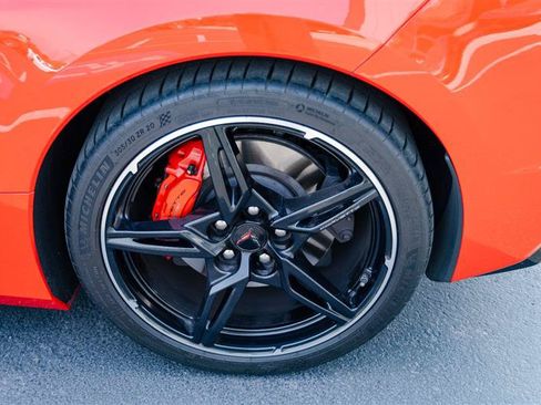 Used 2020 Chevrolet Corvette Stingray Premium Cpe w/ 3LT Preferred Equipment Group RWD image 40