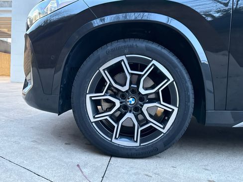 Certified 2025 BMW X1 xDrive28i image 6