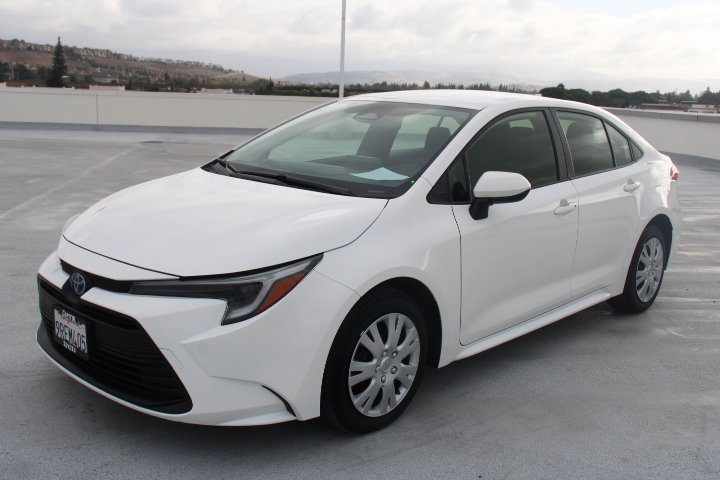 Certified 2025 Toyota Corolla LE w/ Convenience Package FWD image 6