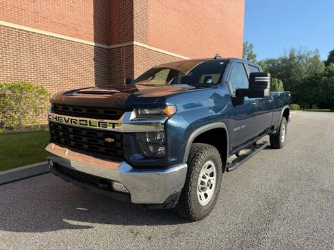Used 2020 Chevrolet Silverado 2500 LT w/ Convenience Package AWD/4WD image 1