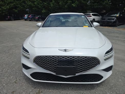 Used 2023 Genesis G70 2.0T AWD/4WD image 8