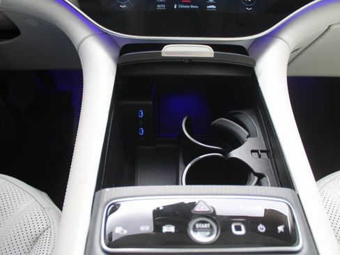 Certified 2023 Mercedes-Benz EQS 580 4MATIC SUV image 37