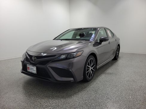 Certified 2024 Toyota Camry SE FWD image 2