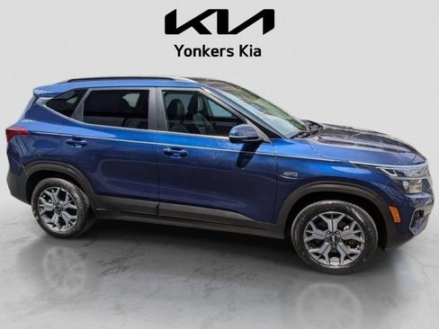 Used 2021 Kia Seltos EX AWD/4WD image 5