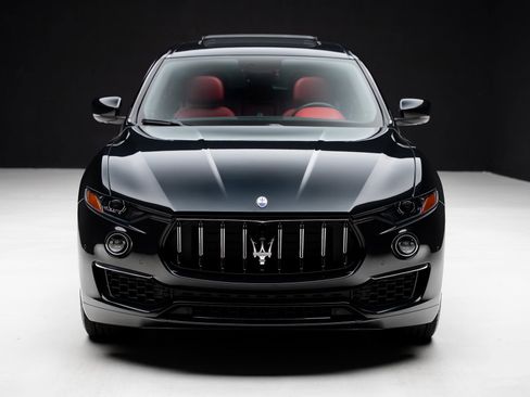 Used 2022 Maserati Levante GT AWD/4WD image 7