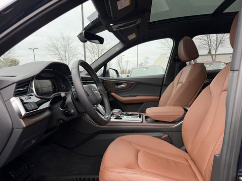 Used 2025 Audi Q7 3.0T Premium image 14