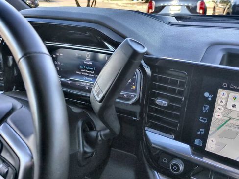 Used 2025 Chevrolet Silverado 1500 LT image 16