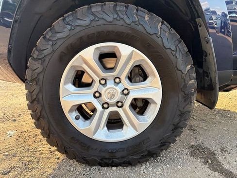 Used 2019 Toyota 4Runner SR5 Premium AWD/4WD image 11