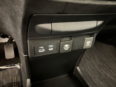 Used 2025 Honda Odyssey Touring image 33