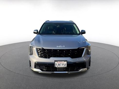 Used 2024 Kia Sorento S image 3