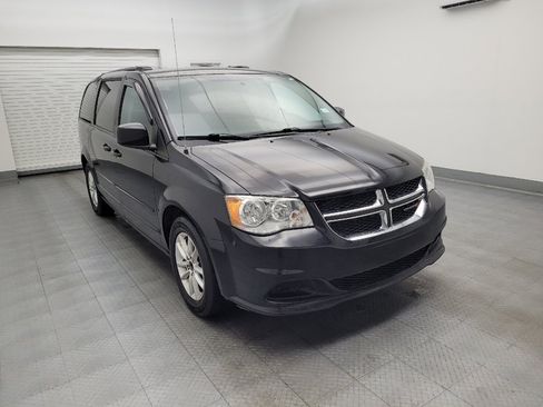 Used 2015 Dodge Grand Caravan SXT FWD image 13