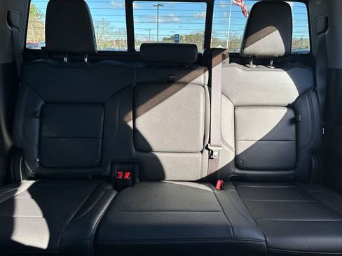 Used 2023 GMC Sierra 1500 SLT w/ SLT Premium Plus Package image 38