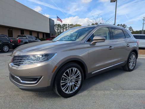 Used 2018 Lincoln MKX Reserve w/ Driver Assistance Package image 9