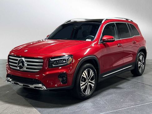 New 2025 Mercedes-Benz GLB 250 4MATIC image 8