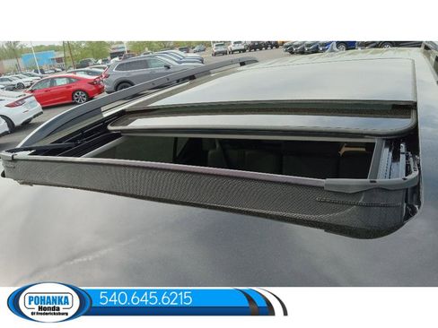 New 2025 Honda Pilot Touring image 10