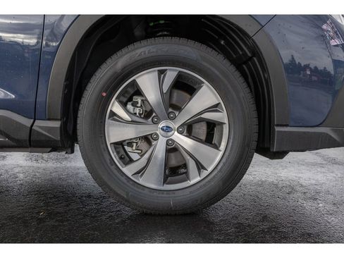 Used 2025 Subaru Ascent Premium w/ Premium Package image 9