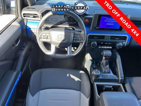 Used 2024 Toyota Tacoma TRD Off-Road image 10