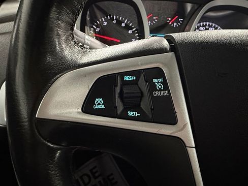 Used 2017 Chevrolet Equinox LT w/ Convenience Package image 24