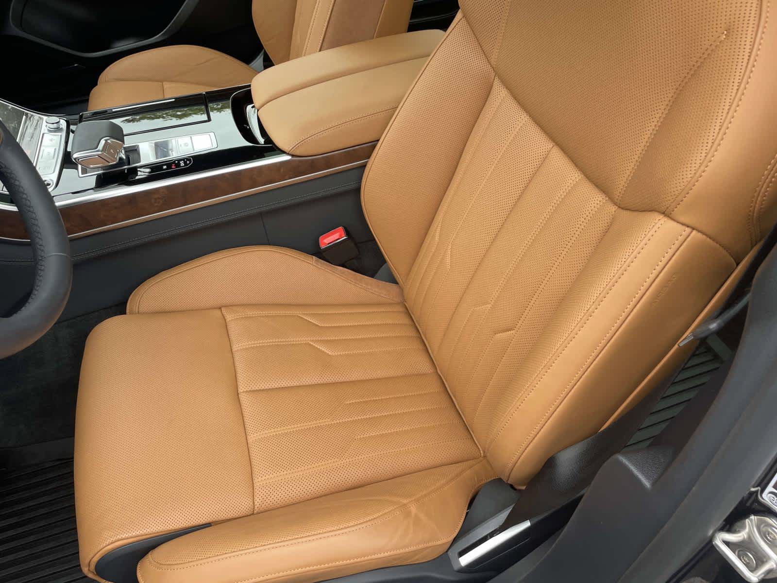Certified 2025 Audi A8 L 3.0T w/ Executive Package AWD/4WD image 18