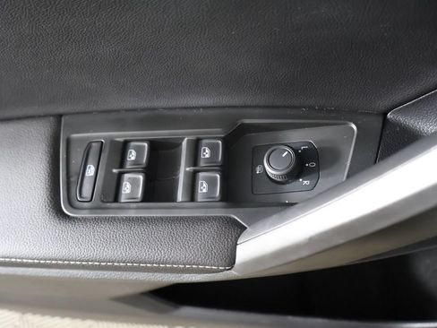 Used 2023 Volkswagen Tiguan S FWD image 30