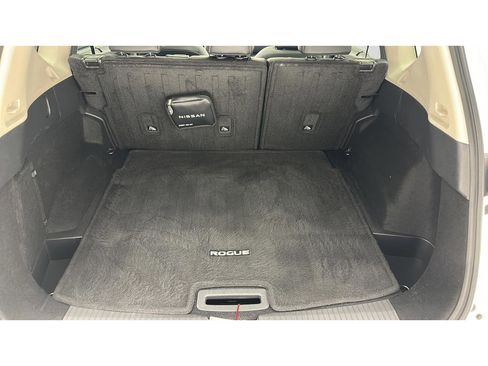 Used 2025 Nissan Rogue SV w/ SV Premium Package AWD/4WD image 27