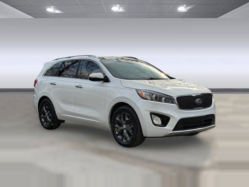 Used 2016 Kia Sorento SX image 7