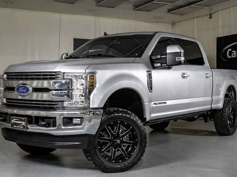Used 2019 Ford F250 Lariat AWD/4WD image 6