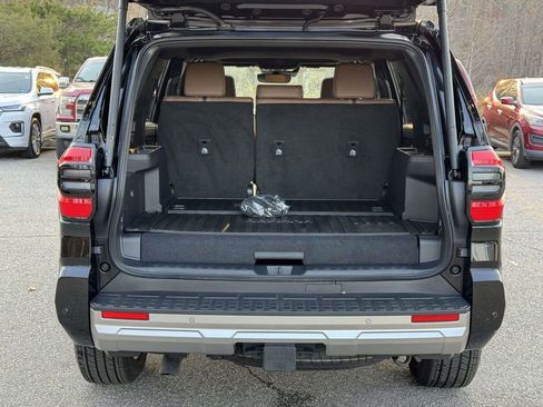 Used 2025 Toyota 4Runner Limited image 17