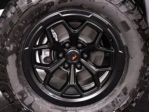 New 2025 Ford F150 XLT w/ Equipment Group 303A High image 9