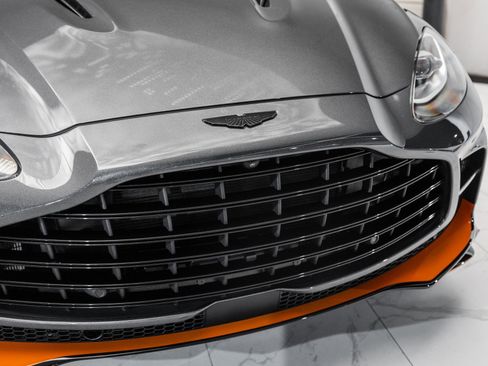 Used 2025 Aston Martin DBX 707 image 53