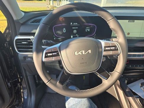 New 2025 Kia Telluride S image 17
