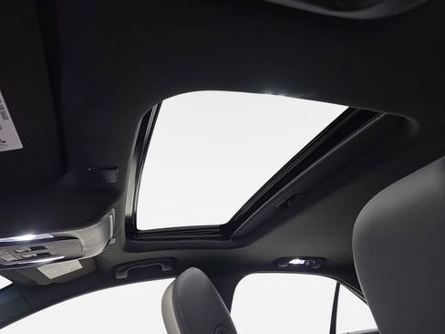 Used 2022 Cadillac CT4 Luxury w/ Sun And Sound Package image 30