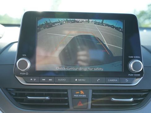 Used 2025 Nissan Altima 2.5 SR FWD image 28