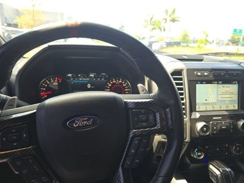 Used 2018 Ford F150 Raptor w/ Equipment Group 802A Luxury AWD/4WD image 16