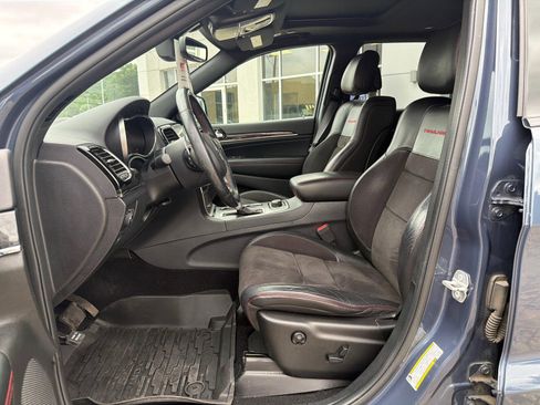 Used 2020 Jeep Grand Cherokee Trailhawk AWD/4WD image 17